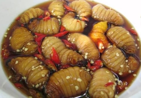 Bất[-]an[-]với[-]đặc[-]sản[-]đuông[-]dừa
